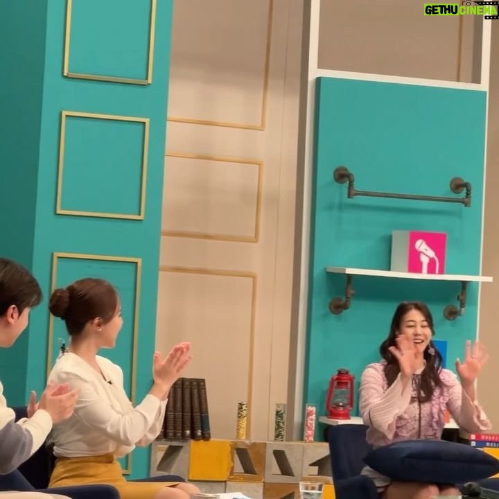 Hwang In-sun - 3 Likes - 충북 Mbc 생방송 활기찬 저녁
생활력 🔥에 다녀왔어용 🙋♀️
멋지게 편집해 주신 이종열 작가님 너무나 감사합니다 💗
또한 생방이라 떨렸는뎁 ...
편안하게 대해주신 mc 송민수 아나운서님과
김희수 아나운서님께도 무한 감사를 드립니다 :)
#충북mbc
#생활력
#생방송
#가수황인선
#니가말해봐