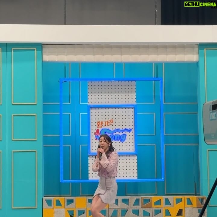 Hwang In-sun - 3 Likes - 충북 Mbc 생방송 활기찬 저녁
생활력 🔥에 다녀왔어용 🙋♀️
멋지게 편집해 주신 이종열 작가님 너무나 감사합니다 💗
또한 생방이라 떨렸는뎁 ...
편안하게 대해주신 mc 송민수 아나운서님과
김희수 아나운서님께도 무한 감사를 드립니다 :)
#충북mbc
#생활력
#생방송
#가수황인선
#니가말해봐