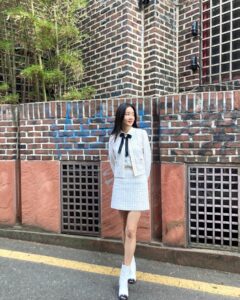 Actress Hwang Woo-seul-hye HD Instagram Photos and Wallpapers August 2022