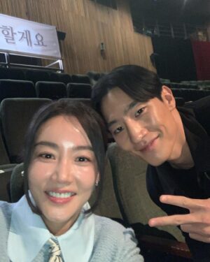 Hwang Woo-seul-hye Instagram - 마지막날 아쉬움과 사랑가득요 ~~ 감사합니다 😭 ❤️🙏