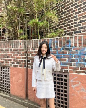 Hwang Woo-seul-hye Instagram - 오늘도 힘내세요 😊🙏