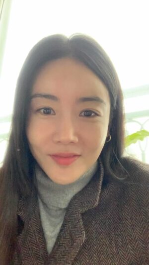 Hwang Woo-seul-hye Instagram - 메리 크리스마스요 ~~ 건강하시고 행복하세요~~~~😚눈 내리던4일전 ~ ❣️