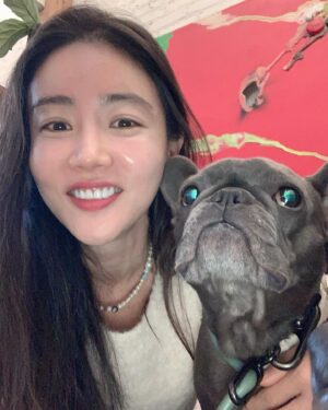 Hwang Woo-seul-hye Instagram - 아~. 사랑스럽다 😍