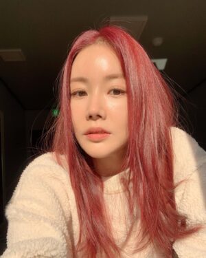 Hwang Woo-seul-hye Instagram - 날씨가 너무 추운데 감기조심하세요 ~~~🙏❤️