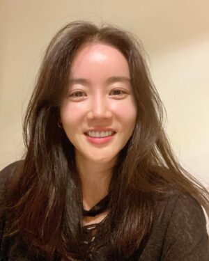 Hwang Woo-seul-hye Instagram - 오늘도 행복한 하루 되세요 ❤️🥹