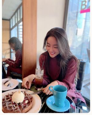 Hwang Woo-seul-hye Instagram - 오랫만에 친구 만나서 행복합니다 ~~~ 😊따뜻한 일요일 되세요~~~~~❤️