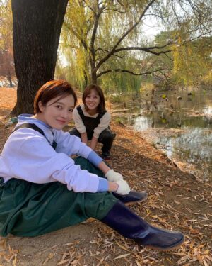 Hwang Bo-ra Instagram - #이연예는불가항력 특출 키스식스샌스 남기훈감독님과의 인연으로 이쁜 보아님과 한컷 대박나세오 홧팅