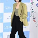 Hwang Bo-ra Instagram - #3일의휴가 제작보고회 오랫만에 만났는데 너무 유쾌하고 즐거웠습니당 추운겨울 가족과함께 눈물쏙빼는 영화한편 땡기는거 어때유!??