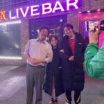Hwang Bo-ra Instagram - #tvn 여름감기 지독하게 앓다가 미련없이 보내는 여름감기 책이 이렇게 좋을수가있을까 오순영을 연기할수있어서 정종범감독님 서현주작가님께 너무 감사드린작품 평생에 꼭해보고싶었던 역할이 배우한지 20년만에 너무 짧게 만났어요 게다가 지원언니랑 지환오빠까지 쵝고의 배우들과 봉식이도 만나고 너무 짧아서 아쉽고 또 만나고싶은 작품이었습니당 그와중에 산발주의 후