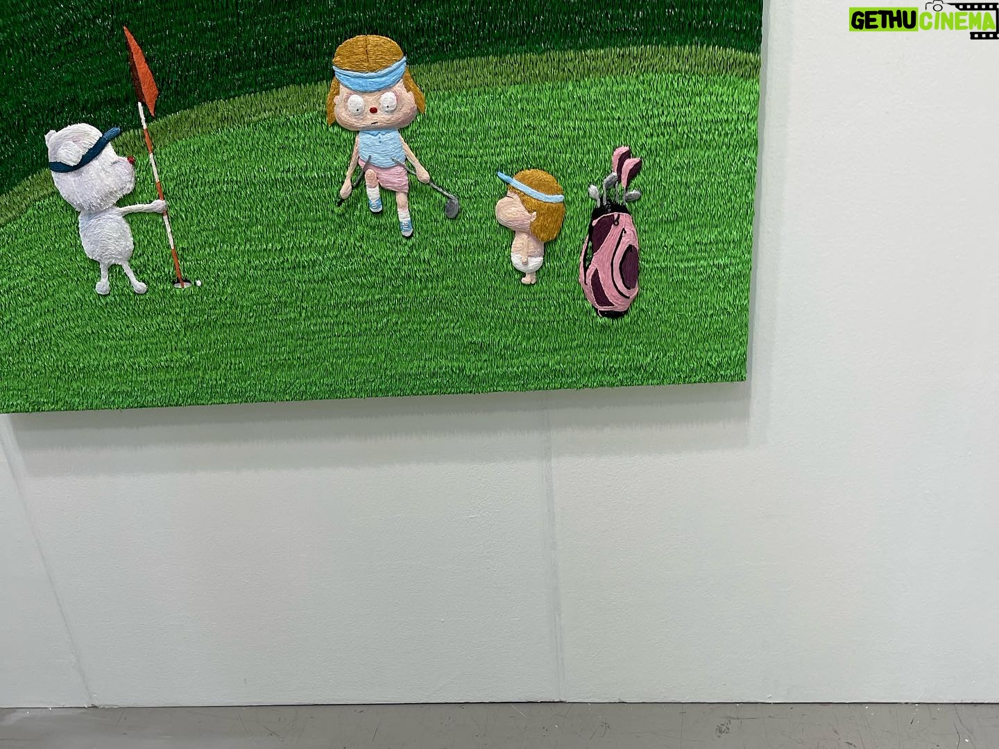 Hwang Bo-ra Instagram - 그림장터 키아프에서 울 백윤조언니랑 국워니핸님