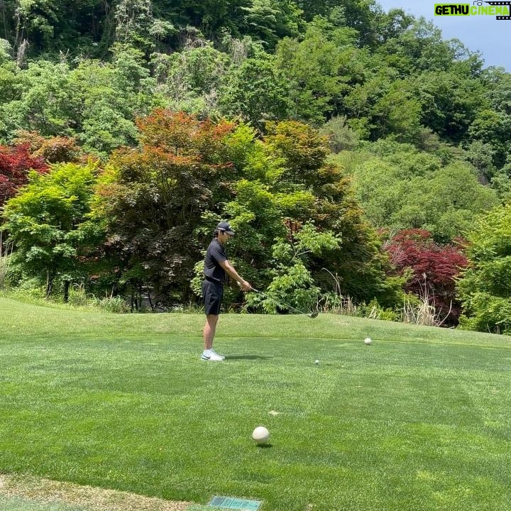 Hwang Bo-ra Instagram - 워크하우스컴퍼니 골프실력 장난아니쥬 ㅋㅋㅋ 끝나고 오프로님이 쏘는 소고기에 너므 행복한하루 또가장😍나는112개 친거는 어쩌지 휴 오프로 장푸로 코프로 랭푸로