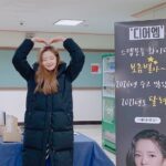 Hwang Bo-reum-byeol Instagram - 𝐽𝐸𝑅𝑅𝑌 감독님 덕분에 너무 추운 오늘, 많은 분들이 따뜻하게 촬영하고 있어요🧣 늘 감사하고 존경합니다아💜🧚🏻‍♀️💜