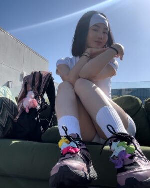 Hwang Seung-eon Instagram - 💝👟🎀🎨🌞🧚🏼‍♀️
#groundhogday with @fila_korea 💝
#AD#휠라 #운동화 #인터런 #휠라인터런