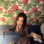 Hwang Seung-eon Instagram - #acnestudioslovesseoul Seethrough night for Cheeseburger🍔