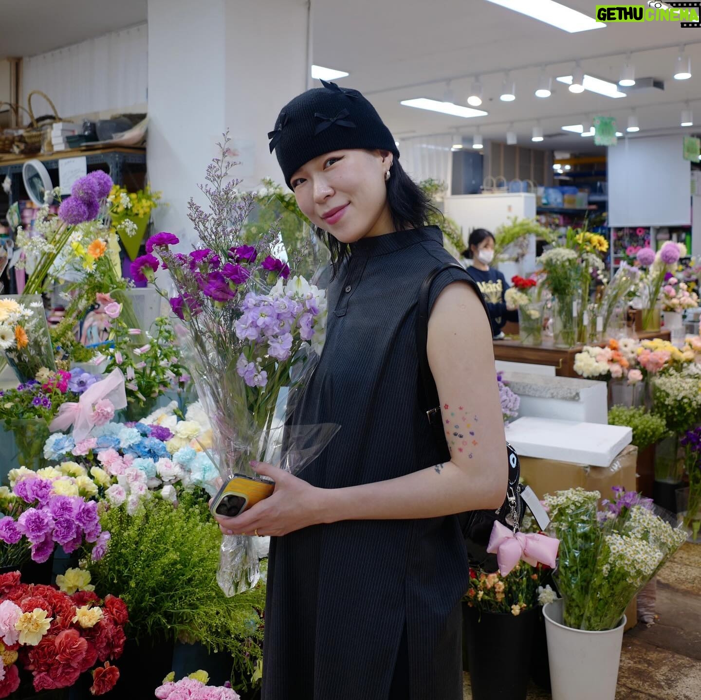 Hyojin Choi Instagram - ππ·πΊπͺ»πΉπΈ μΉκ΅¬λ€μ΄λ κ½μμ₯ ><