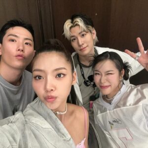Hyojin Choi Instagram - #MMA #뉴진스 ✨
무대에서 춤출때가 제일 행복해
브이로그도 많관부 💗