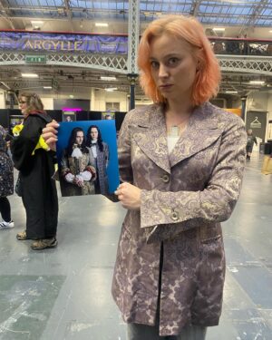 Ida Marie Nielsen Instagram - I had such a wonderful time meeting everyone at London Comic Con Winter! Thank you for the beautiful orange pen Moses. And the great talks and questions from all of my fellow Viking people. Dressed up as @gblagden for this event. Wonder who i should copy next? 🌞🌻@showmasters_events