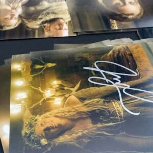 Ida Marie Nielsen Instagram - I had such a wonderful time meeting everyone at London Comic Con Winter! Thank you for the beautiful orange pen Moses. And the great talks and questions from all of my fellow Viking people. Dressed up as @gblagden for this event. Wonder who i should copy next? 🌞🌻@showmasters_events