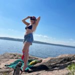 Ida Fladen Instagram – Gratulerer med dagen!!🇳🇴🥂 Denna spelaren trengte en hviledag, og jeg er faktisk 10/10 fornøyd med å feire årets nasjonaldag på et svaberg🧜♀️