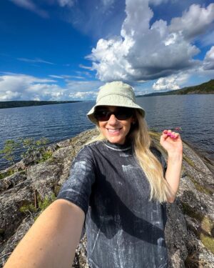 Ida Fladen Instagram - Fire dager alene her og min indre Lars Monsen blomstrer.