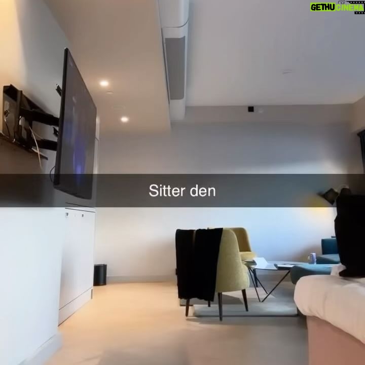 Ida Fladen Instagram - Da tenker jeg vi kaller det en hælj jeg🙃