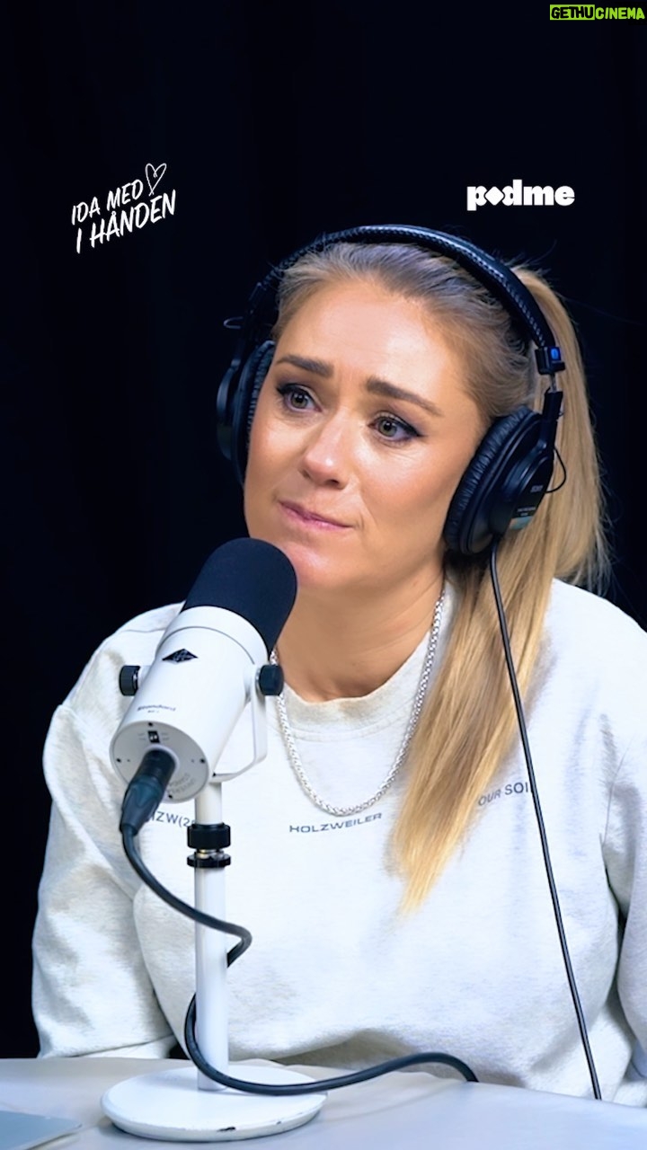 Ida Fladen Instagram - Morten🫶🏼🫶🏼🥺 Hør hele episoden hos Podme.