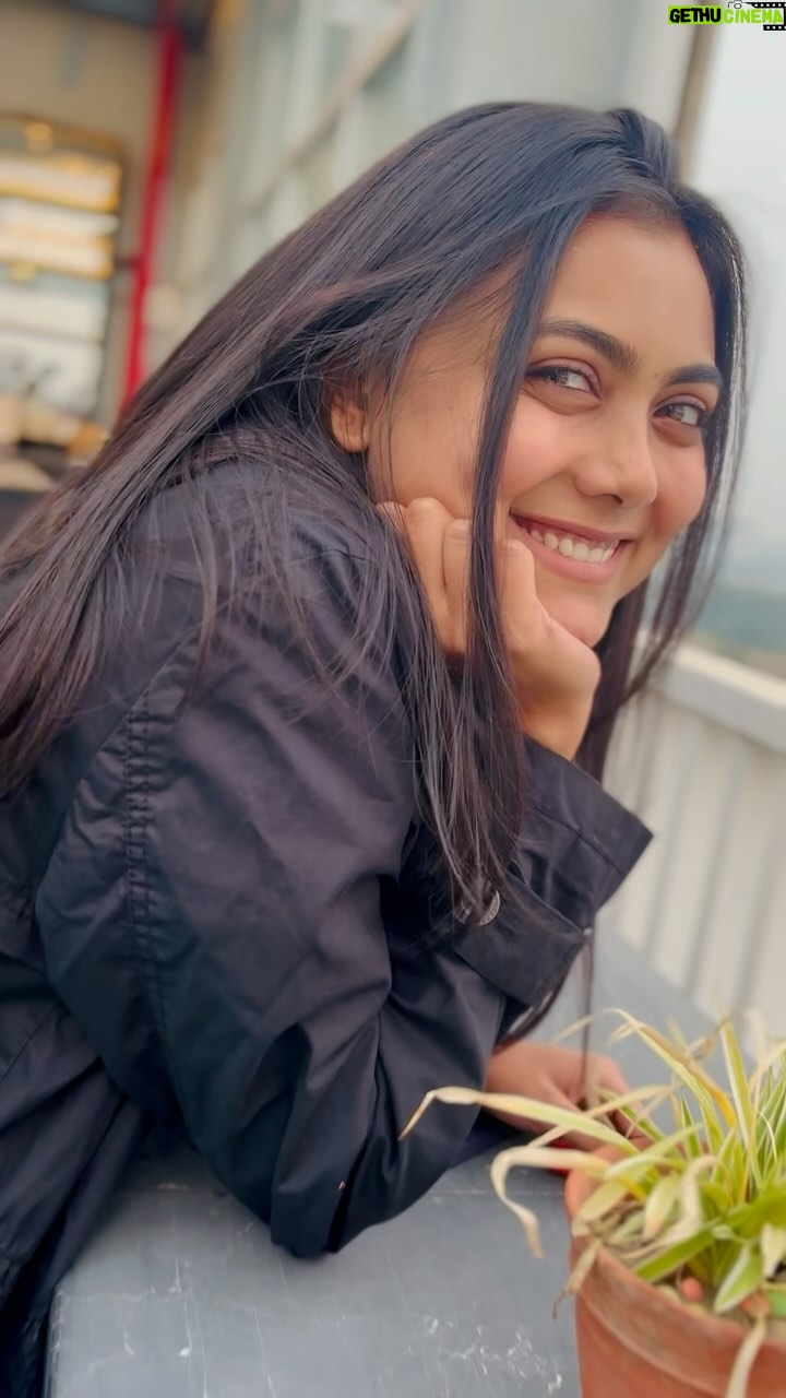 Idhika Paul Instagram - Love you to the infinity and back…❤️ #reelsinstagram #fbreelsvideo #reelitfeelit #reelsindia #reels #reelsinsta #reelit #trendylook #outfitoftheday #trendingsongs #trendingreels #trendingnow #viralreels #idhika_paul_official