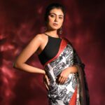 Idhika Paul Instagram - The Cristal Effect…💎💎 Makeup- @makeupartistaaryaa_64 Hair- @sontai_sontai1111 Styling & wearable- @debusbydebashis Jewels- @bluefly_jewels Photography- @photographer_sourav_26 Team- @shubh_and_kar & @pikusaha__ #photoshootday #shootchallenge #pictureoftheday #photoeveryday #photogram #photooftheday #picturebook #pictureperfect #actorslife #lifestory #actor #lifestory #idhika_paul_official