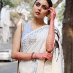 Idhika Paul Instagram - For your eyes only…🍁 #pictureoftheday #photooftheday #instapictureoftheday #photoshoot #collabs #designerwear #ethinicfashion #fashionstyle #styling #fashionstyle #shootdiaries #picturebook #idhika_paul_official