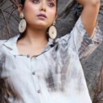 Idhika Paul Instagram - Sing along with me….🍁 Costume : @anushree_malhotra_designs #reelkarofeelkaro #reelitfeelit #reelsinstagram #reels #reelsindia #regram #viralreels #trendyreels #reeltransition #actorslife #lifestlye #photoshootday #photography #idhika_paul_official