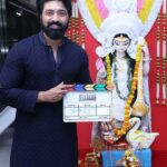 Idhika Paul Instagram - From the Muhurat of our next #Khadaan @deventertainmentventures | @imdevadhikari | @actresspaul | @iamcoco_bose | @soojitduttarino | @senguptajisshu | @nilayanofficial | Surinder Singh | @nispalsingh #SF2024