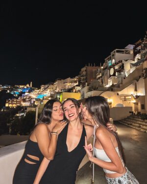 Ifigeneia Tzola Instagram - 🌌those “summer” nights… 

#night #santorini #holidays #mygirls
