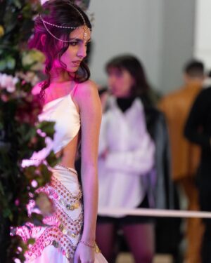 Ifigeneia Tzola Instagram - Yes I do? 💍
#throwback @yesidogr 
#catwalk