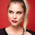 Ignacia Allamand Instagram - “If you’re sad, add more lipstick and attack” Coco Channel 💋 1,2,3: ¿Cual es tu favorita? Cuando era chica odiaba las fotos. Cuando empecé a actuar asumí que era algo que tenía que aprender a hacer y ojalá disfrutar. Ahora me entretiene y amo jugar cuando me toca hacer una sesión. A veces las cosas son gusto adquirido. No solo la comida, también los lugares, las actividades e incluso las personas. ¿Hay algo que primero odiaras y hoy amas? No vale decir que yo 😂 Buen fin de semana Tomen agüita Perdónense y libérense de la paja (Esta na que ver pero por si acaso andan en ese proceso y les está costando como a mí 🤪) Se les quiere insta friends ✌🏼😘♥️ Fotos by @lanat_studio Pelo y Mua @davidmakeup #Dreamteamjebi 🔥🔥🔥