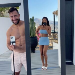 Ika Wong Instagram - My fiancé really came through with these pictures 📸

#travel #greece #iosgreece