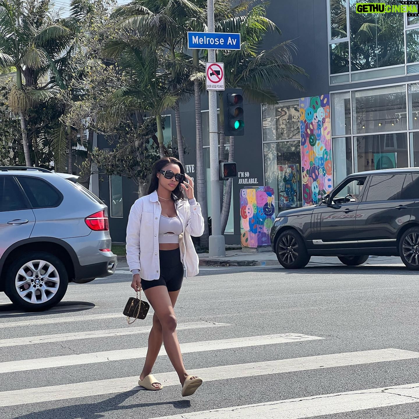 Ika Wong Instagram - I’m in your city 🌴🌆 I’ve been to California so many times but never got the chance to really explore it. I can’t wait to take you on this trip with me 🤍 @visittheusa #visittheusa #westhollywood AD