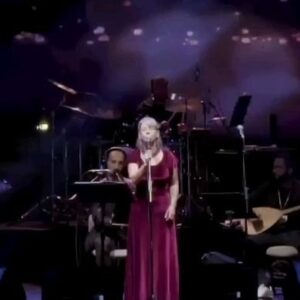 İlkay Akkaya Instagram - #müzik #musica #ilkayakkaya #piraye