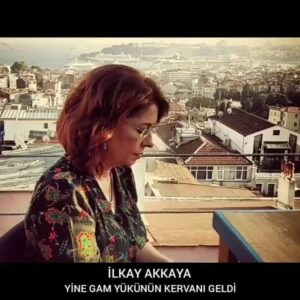 İlkay Akkaya Instagram - Yine gam yükünün kervanı geldi
Çekemem bu derdi yavrum bölek seninle
Eremem lokmana çaresiz kaldım
Çekemem bu derdi yavrum bölek seninle
.
.
.
#türkü #şarkı #müzik #müzikkutusu #istanbul #ilkayakkaya #şiirsokakta #youtube #spotify #video #müzikvideo #instagood #instamusic #şarkısözleri #kızılırmak