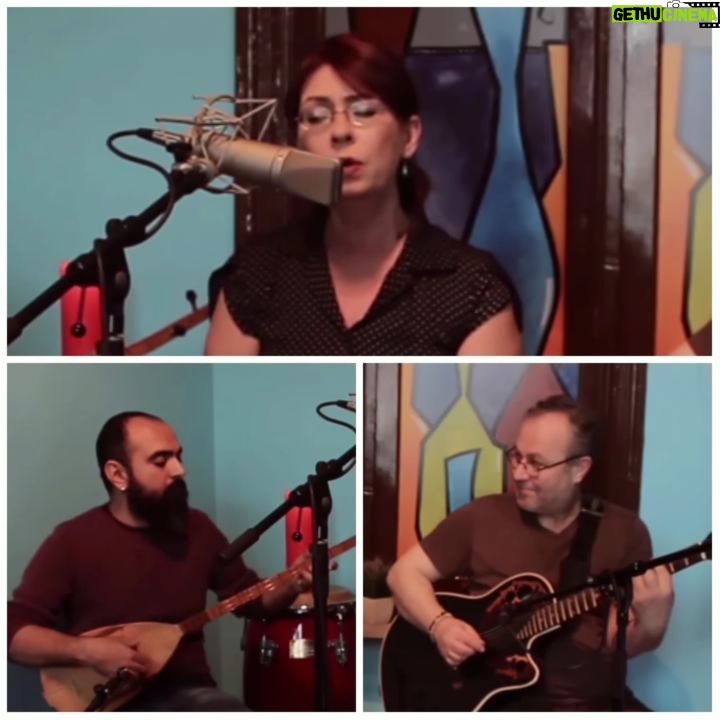 İlkay Akkaya - 5.9K Likes - İLKAY AKKAYA - KIR HÜZNÜNÜ
Güneş bir gün doğacak
Al bir aydınlık saracak bedenini
Hüzünlenen gözlerini
Binlerce kez öpeceğim
Umudunla direncinle
Bilincindeki tohumla
Aydınlıklar doğacak senle
@lcanen
@aorhuntas .
.
#müzik #müzikkutusu #şiir #şarkı #video #müzikvideo #evdekal #evdekaltürkiye #instagood #instamusic #music #türkü