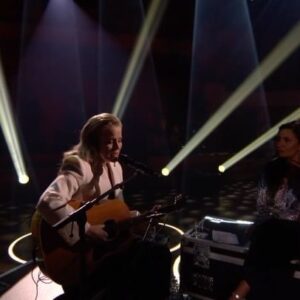 Ilse DeLange Instagram - Dank voor alle prachtige reacties op ON STAGE! Wat een mooi programma om onderdeel van te zijn, dank aan de makers en gasten! ❤️🙏🏻❤️