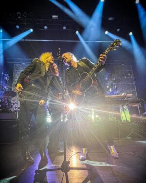 Ilse DeLange Instagram - Utrecht was 🔥

@tivolivredenburg 
📷 thanks for the pictures: Anna, Eveline & Kim!
