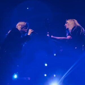 Ilse DeLange Instagram - Utrecht was 🔥

@tivolivredenburg 
📷 thanks for the pictures: Anna, Eveline & Kim!