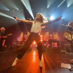 Ilse DeLange Instagram - Groningen… altijd een warm bad! Dank aan iedereen die er was!!!! Tot gauw @deoosterpoort ❤️🙏🏻 📷 @esmee73 🙏🏻🙏🏻❤️