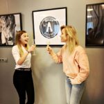 Ilse DeLange Instagram - A milestone… and the road to it (swipe). Success doesn’t just fall from the sky. @hannahmaemusicnl I’m so proud of this journey with you. Thanks for trusting me with your talent. ❤️ I’m so happy you found “your people” in the incredible @simonleferink and @thecompanionsnl ! Team work makes dreams work. ❤️⚡️