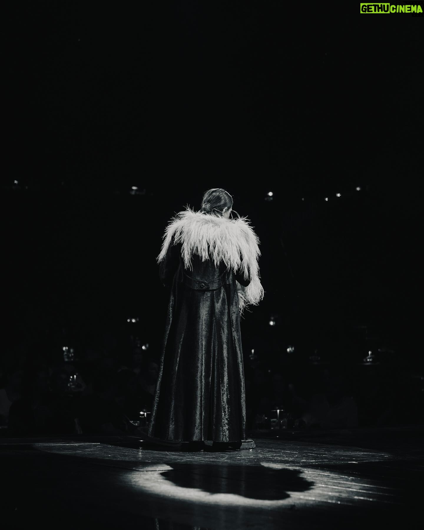 Ilse Salas Instagram - HOY 5pm y 8:30 pm MIS últimas 10 funciones en @cabaretmexico , un musical político, controversial , erótico , incorrecto… ¡vengan a gozar de unas horas de libertad total! Urge. Si compran sus boletos en taquilla no les cobran comisión🫢 …………..📸 @emiliovaldes55