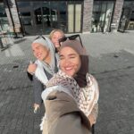 Iman Meskini Instagram – April 2024 Recap 💛
[Images contain advertising tags]