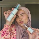 Iman Meskini Instagram – Bli med og opplev naturlig skjønnhet med Sei∂r og @imanmeskini !🌟
 
Vi er så utrolig stolte over å introdusere vår nye Sei∂r ambassadør – den fantastiske Iman Meskini! 

Iman er kjent for sitt engasjement, sin styrke og inspirasjon til mange. Nå har hun sluttet seg til Sei∂r-familien for å hjelpe oss med å fremme våre verdier om naturlig skjønnhet og bærekraft. 🌿
 
Iman ble kjent med Sei∂r produktene etter et event i Oslo i 2023 og har brukt Seiðr siden.🤩

For å feire dette spennende partnerskapet, arrangerer vi en eksklusiv giveaway! 
 
Iman har valgt ut sine to favorittprodukter fra Sei∂r, nemlig Protective Day Cream SPF 30 og Anti-Age Eye Cream og vi vil gi disse til 2 heldige følgere.
 
Slik deltar du:
Følg @seidrnorge og @imanmeskini på Instagram.
Lik dette innlegget.
Tagg en venn i kommentarfeltet som du tror vil elske Sei∂r-produkter like mye som Iman gjør og vær med i trekningen av 2 produkter hver til deg og vennen din🧡
 
Vinnere annonseres 3.juni.
Masse lykke til! 🍀

#Sei∂r #Giveaway #ImanMeskini #NaturligSkjønnhet #Bærekraft