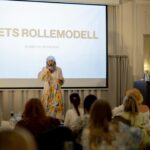 Iman Meskini Instagram - FOR EN KVELD!🌟 Tusen takk til alle som kom på HER Conference & Awards 2024. Jeg har ikke ord til å beskrive den sterke og feminine energien som var i det rommet på mandag, wow! 🤩 Takk til alle som gjorde dagen og kvelden så bra som den ble, og takk for at vi fikk gi Palestina den plassen den burde hatt på alle eventer og sammenkomster. 💔🇵🇸 Også vil jeg si spesielt takk til våre flotte konferansierer @oddmagnusw & @tinashewilliamson - for en DUO!👏🏽❤️ Gleder meg til neste år 🏆🙌🏽 Reklame: @reli.norge 👗 📸: @rostadmedia