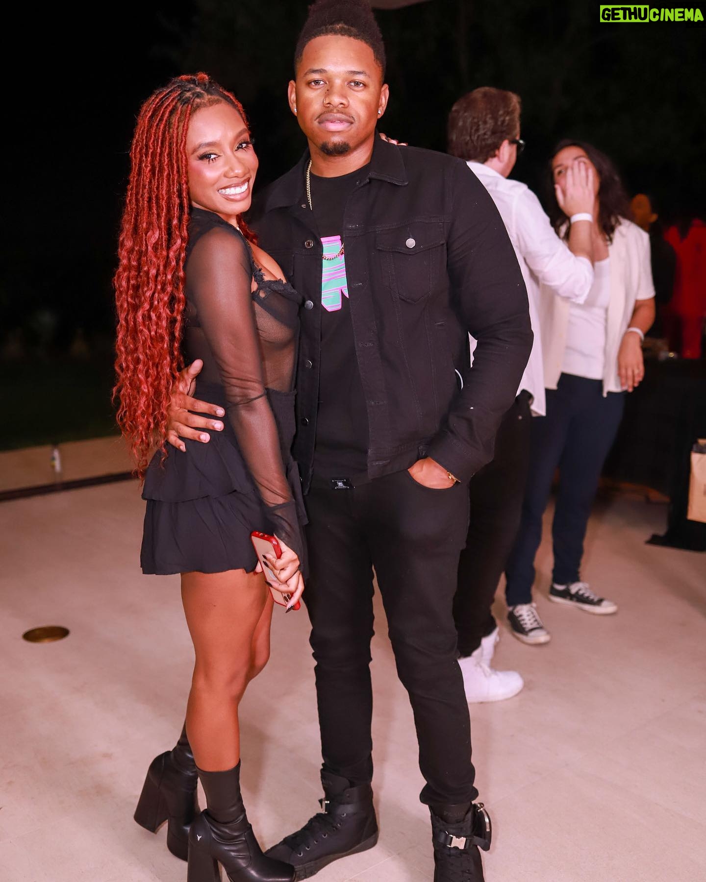 Imani Hakim Instagram - It’s giving facebook throwback
