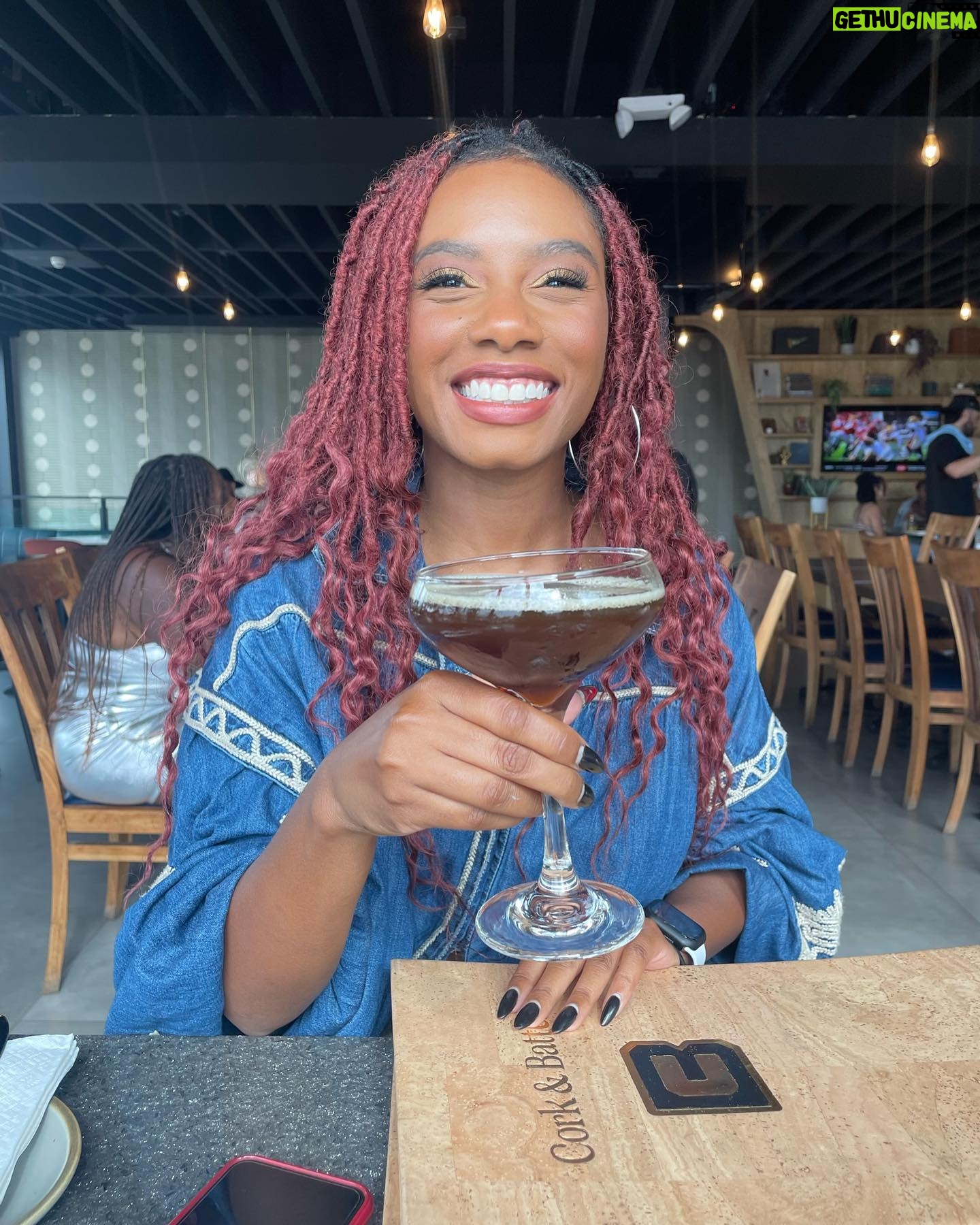 Imani Hakim Instagram - ooooweeee, she’s posting more frequently?! okayyyyy